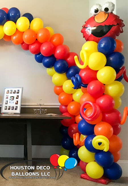 Elmo_Balloon_Column